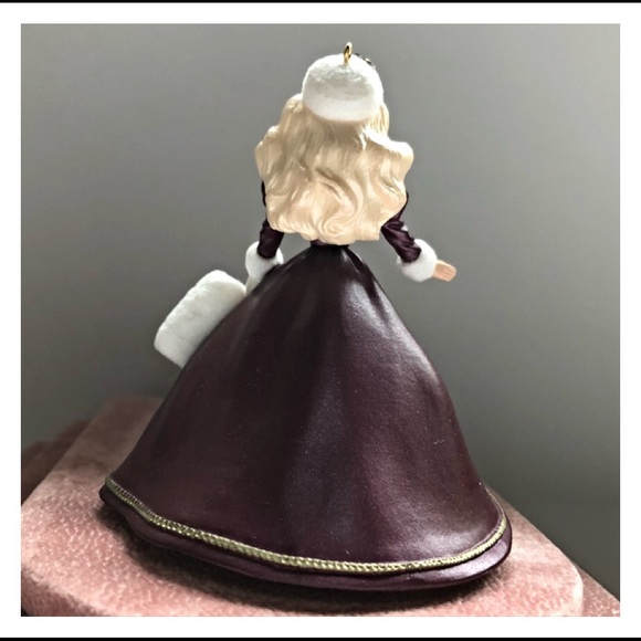 Happy Holidays Barbie Ornament collectors NIB - Picture 5 of 13